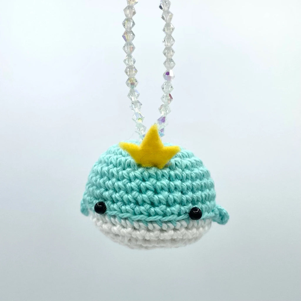 key ring_whale_skyblue